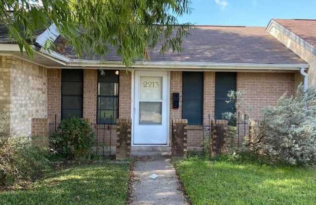 Fully Furnished All Bills Included - 2 bed 2 Bath Apartment! photos photos