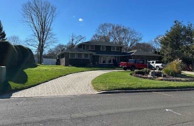 24 Colonial Drive - 24 Colonial Drive, New London County, CT 06385