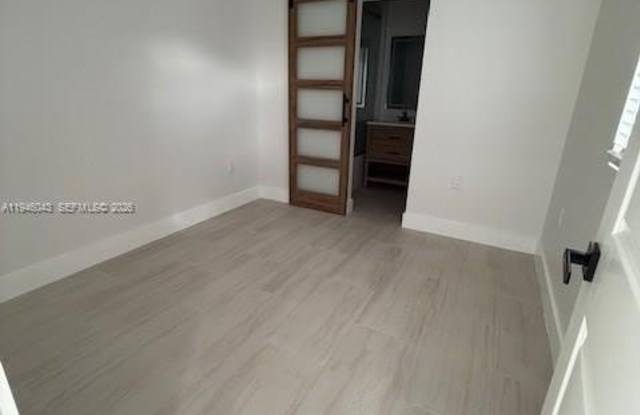 9007 SW 38th St photos photos