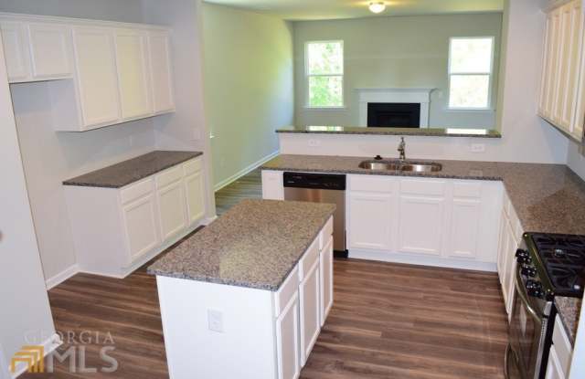 74 Newnan Lakes Drive Gallery 2