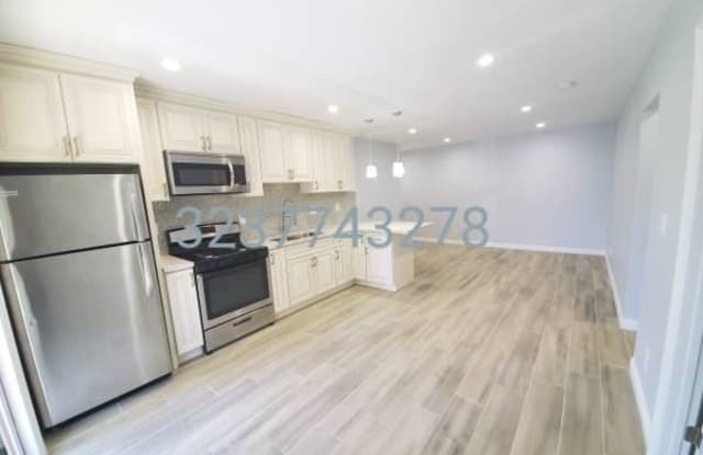 420 S Manhattan Pl 2 - 420 South Manhattan Place, Los Angeles, CA 90020