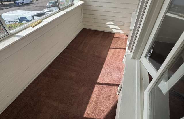 2307 E 5th St photos photos 2307 E 5th St photos photos