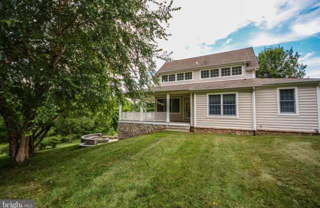 8711 HAWBOTTOM Road Gallery 4