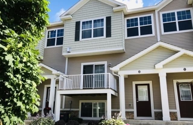 1949 Commonwealth Boulevard - 1949 Commonwealth Boulevard, Chanhassen, MN 55317