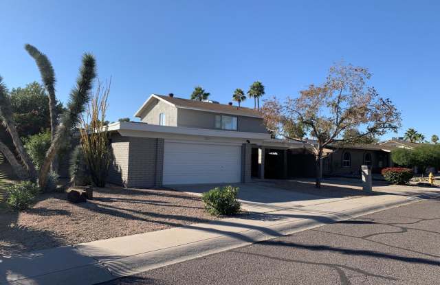3027 E DAHLIA Drive - 3027 East Dahlia Drive, Phoenix, AZ 85032