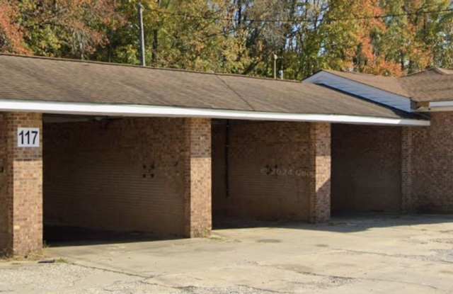 117 Country Club Drive Gallery 3