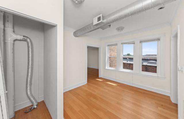 2349 West Fullerton photos photos