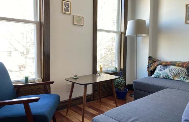 222 11th Street Gallery 2