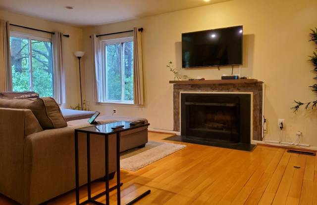 7835 MUIRFIELD Court Gallery 4