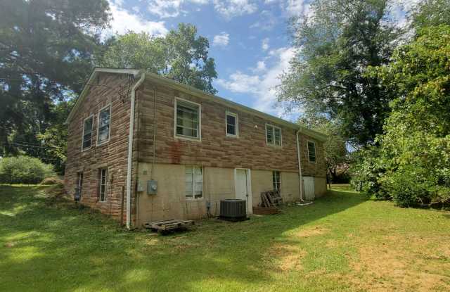 29 Robinhood Circle Gallery 3