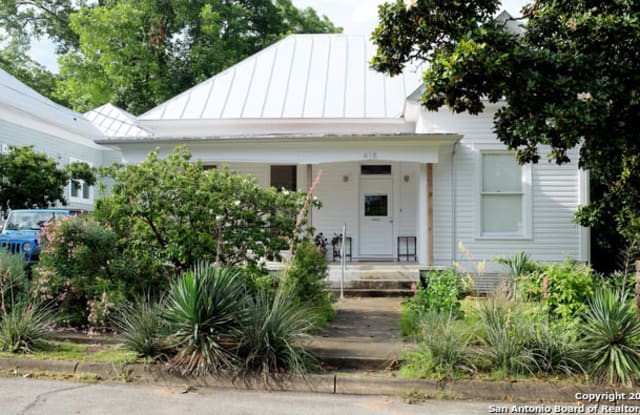 418 Burleson St - 418 Burleson Street, San Antonio, TX 78202