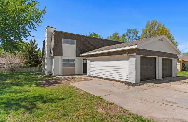 3733 Brush Creek Drive - 1 - 3733 Brush Creek Drive, Lawrence, KS 66047