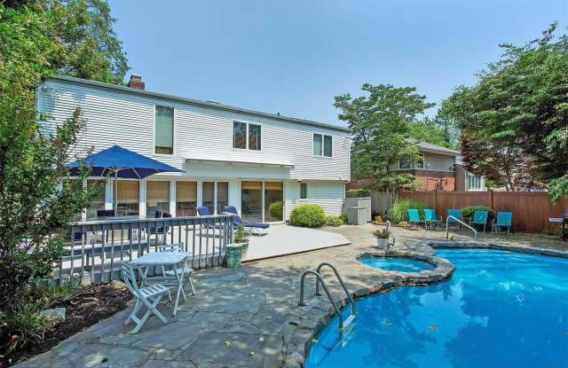 24 Irene Lane E - 24 Irene Lane East, Plainview, NY 11803