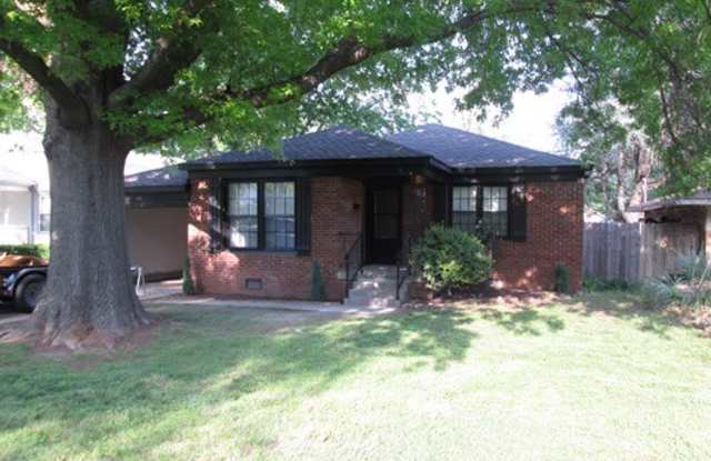 PRELEASING Early Aug 2026 -(3) Bed/(1) Bath Close to Campus! Pet Negotiable! - 1309 McKinley Avenue, Norman, OK 73072