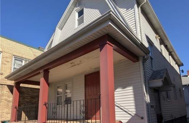 258 Abbott Road Gallery 1