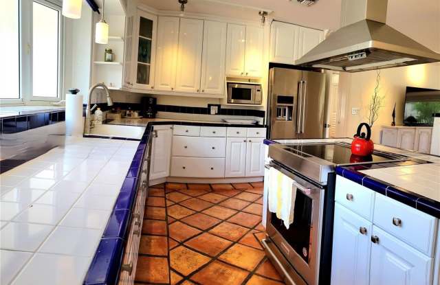 2781 Northeast 23rd Court Gallery 2