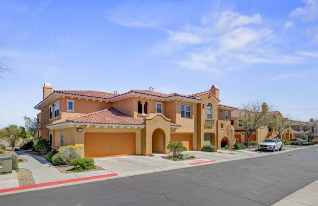 AWESOME SUMMERLIN CONDO IN GATED CORONADO COMMUNITY-2BD,2BATH,ADDITIONAL OFFICE/DEN-POSSIBLE 3RD BEDROOM - 820 Canterra Street, Las Vegas, NV 89138
