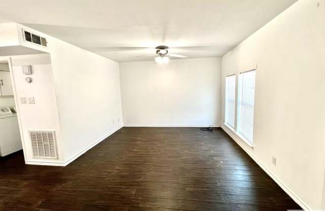 3908 LAS PALMAS CIR. Gallery 4