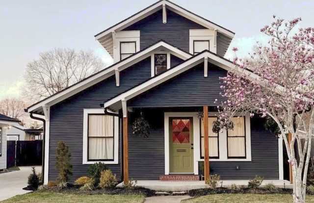 Scandinavian Inspired Retreat (Corporate Rental): Newly Renovated 3BR/2BA Fully Furnished Home in Downtown Oasis photos photos