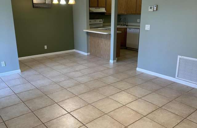 436 PINE GLEN Lane Gallery 3