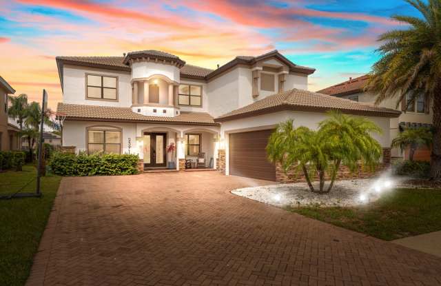 2591 Grand Cypress Blvd - 2591 Grand Cypress Boulevard, Palm Harbor, FL 34684