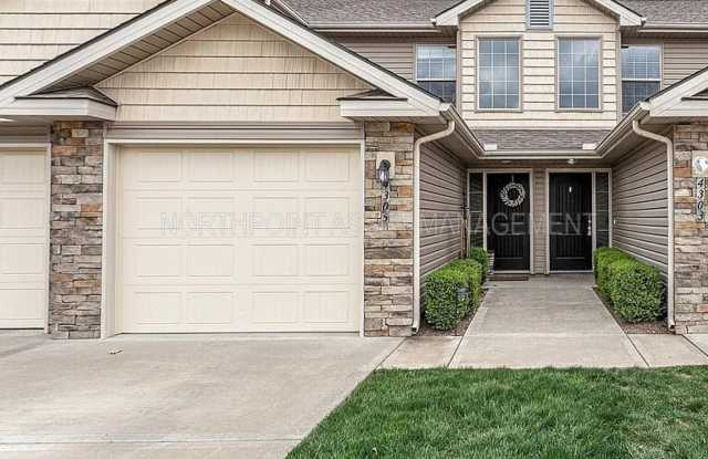 50% OFF 1st Month's Rent! photos photos