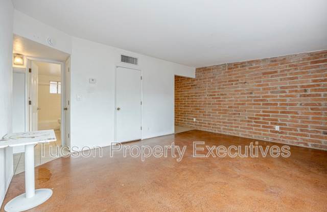 45 East Alturas Street Gallery 2