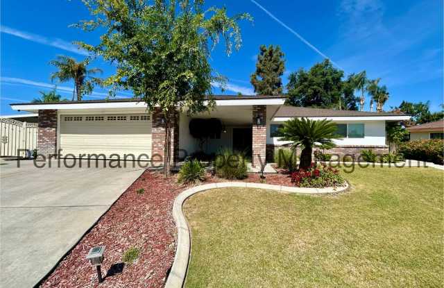 Cozy 3 Bed/2 Bath Home in SW Bakersfield w/ RBP  Security Deposit Alternative Option photos photos