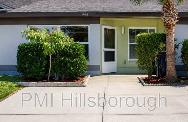 944 Burlwood St photos photos