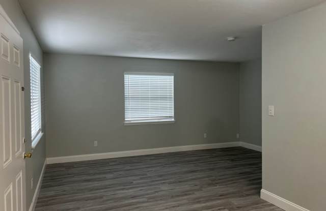 Salisbury Apartments Gallery 4