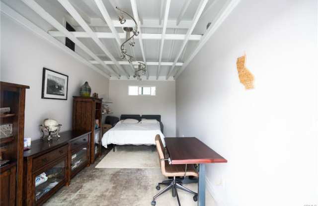 460 Chabela Drive Gallery 3