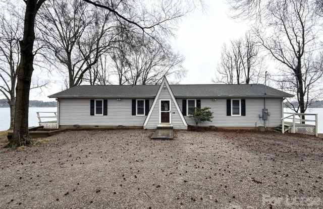 3628 Brooks Lane Gallery 1