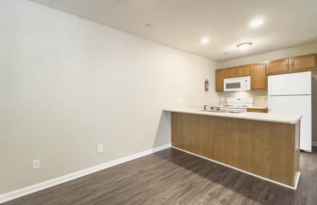 1640-C Golf Club Lane Gallery 4
