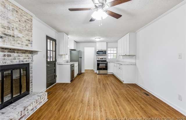 909 Kaywood Drive Gallery 4