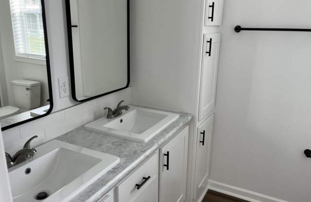 3547 Vine Trail Gallery 4