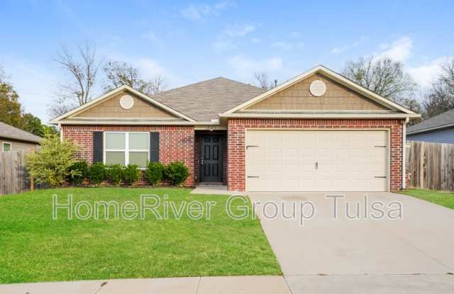 1501 S 31st St - 1501 South 31st Street, Broken Arrow, OK 74014