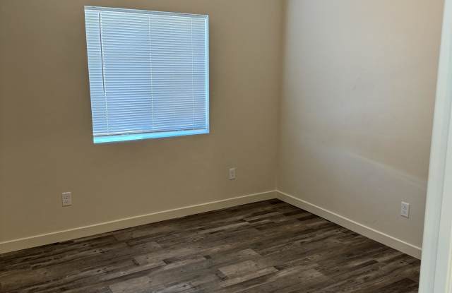 309 East Grove Avenue - a Gallery 4