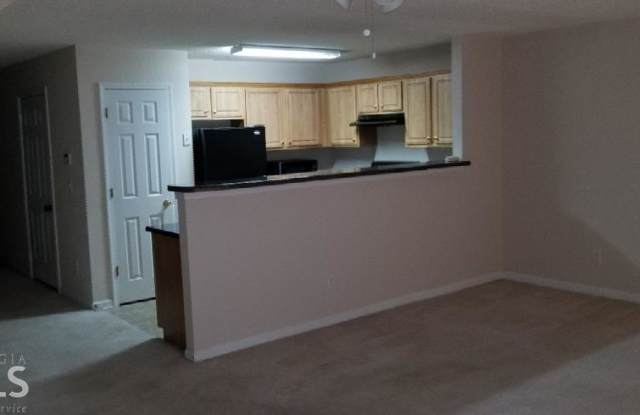 5324 Creekview Ln Gallery 3
