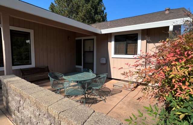 Fully Furnished LAKE FRONT home in lake of the pines! 6 month lease! Gallery 3
