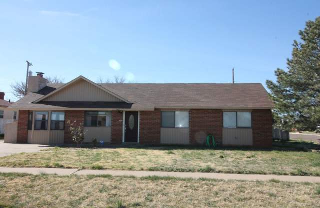 621 Starlite - 621 Starlite Drive, Clovis, NM 88101