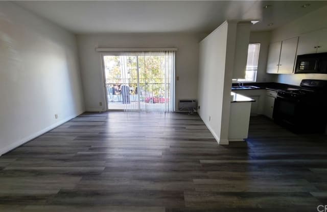 5030 Sepulveda Boulevard - 5030 N Sepulveda Blvd, Los Angeles, CA 91403