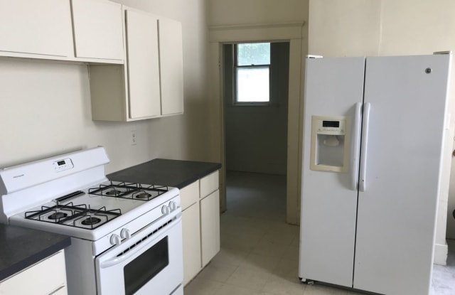 745 E Blackford Ave - 745 East Blackford Avenue, Evansville, IN 47713