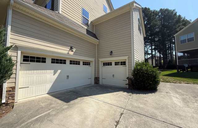 **OFFERING REFUNDABLE APPLICATION FEES & $200 MOVE-IN PROMOTION** Spacious 4BD, 4BA Wake Forest Home with 3-Car Garage and Large Bonus Room Gallery 3