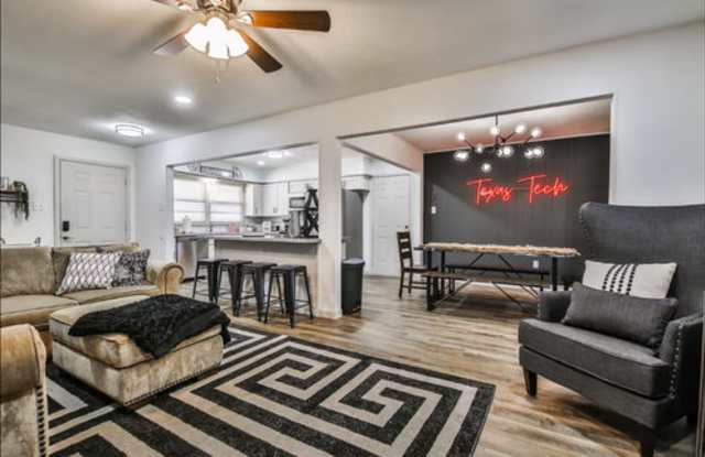 PRE LEASING for fall 2026! 4/3 in medical district photos photos PRE LEASING for fall 2026! 4/3 in medical district photos photos