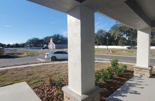 LIKE NEW HOME!! 4-Bedroom, 2-Bathroom in Willow Ridge/Lakeland Gallery 3