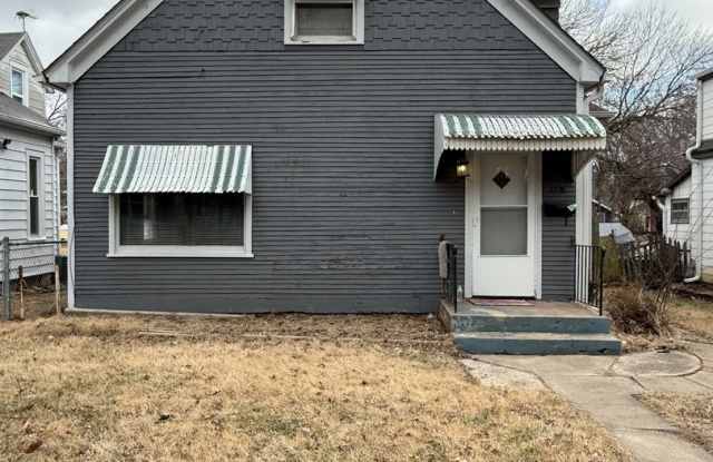Updated 2 bedroom 1 bath with detached garage photos photos