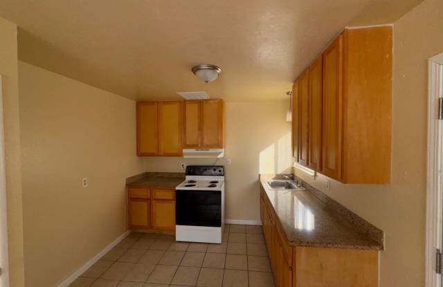 Cute 2 Bedroom photos photos