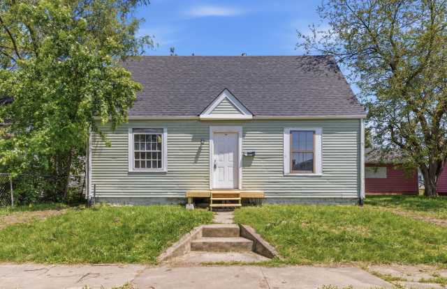 2442 Morton Street photos photos