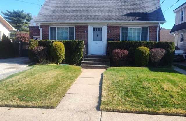 50 Hodson Avenue - 50 Hodson Avenue, Lynbrook, NY 11563