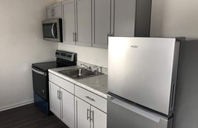 7327 N Rogers Ave photos photos